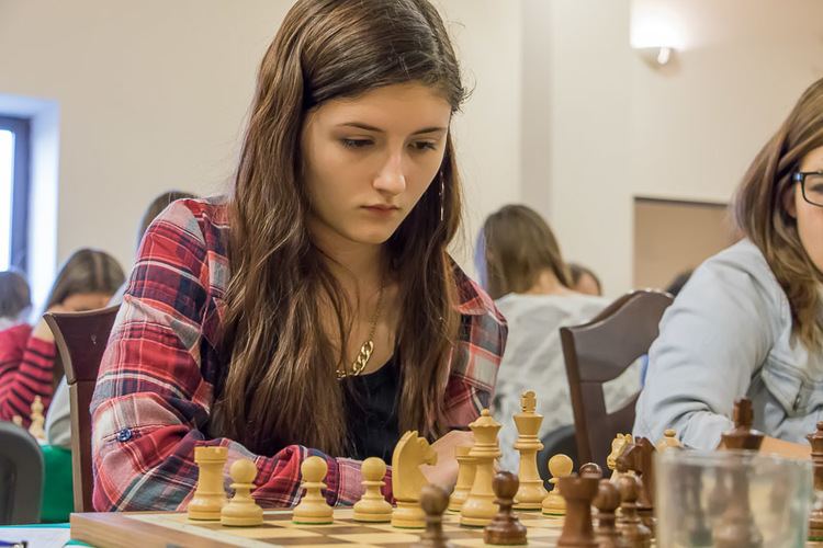 Oliwia Kiołbasa 14letnia Kiobasa najlepsza do lat 18 Mistrzostwa