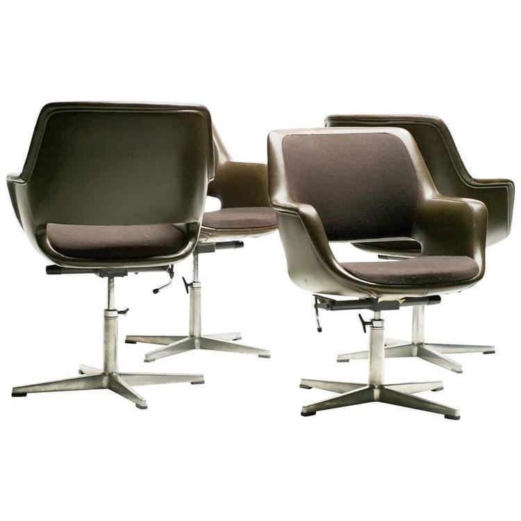 Olli Mannermaa Set of Four Super Kilta Chairs by Olli Mannermaa for Finnart Ab For