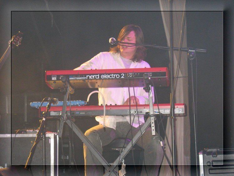 Ollie McGill Ollie McGill On Keys by TheCatEmpire on DeviantArt