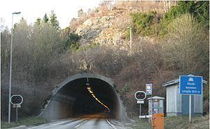 Olsvik Tunnel httpsuploadwikimediaorgwikipediacommonsthu