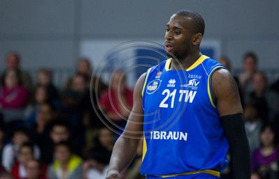 Olu Babalola GooGaBu Nordic Creations British Basketball League 2010