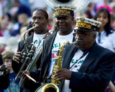 Olympia Brass Band hurricanebrassbandnlwpcontentuploads201507B