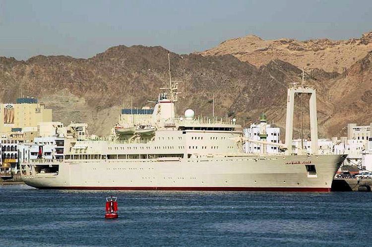 Omani transport ship Fulk al Salamah Royal Navy of Oman RNO Motor Yacht Fulk al Salamah