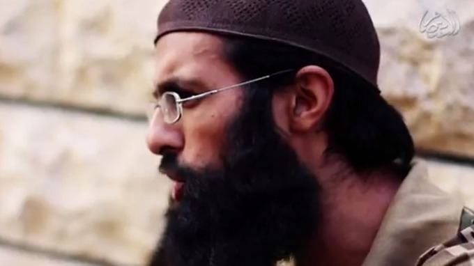 Omar Hussain British 39supermarket jihadi39 features in latest IS video ITV News