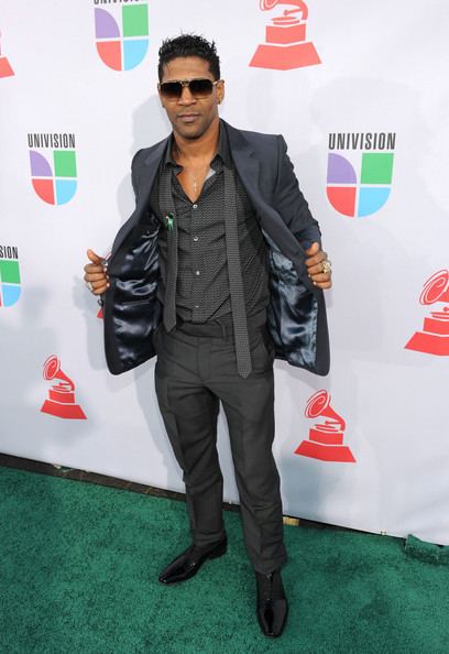 Omega (singer) Omega quotEl Fuerte Photos The 11th Annual Latin GRAMMY