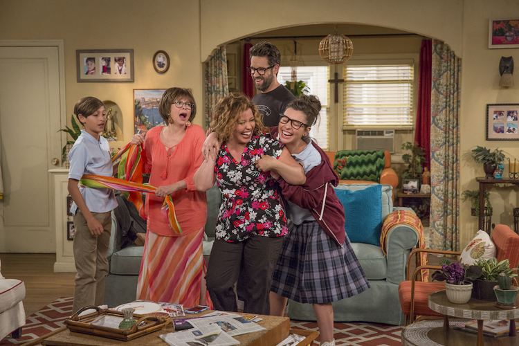 One Day at a Time (2017 TV series) One Day at a Time Review Netflix Reboot Shows Up 39Fuller House