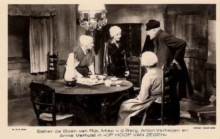 Op Hoop van Zegen (1924 film) Esther de Boervan Rijk Annie Verhulst Op Hoop van Zegen Flickr