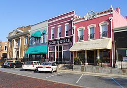 Opelika, Alabama httpsuploadwikimediaorgwikipediacommonsthu