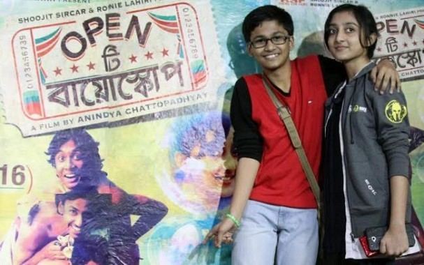 Open Tee Bioscope Team Open Tee Bioscope captures North Kolkata walls Indiablooms