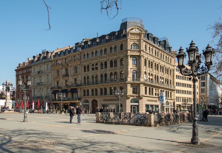 Opernplatz httpsuploadwikimediaorgwikipediacommons77