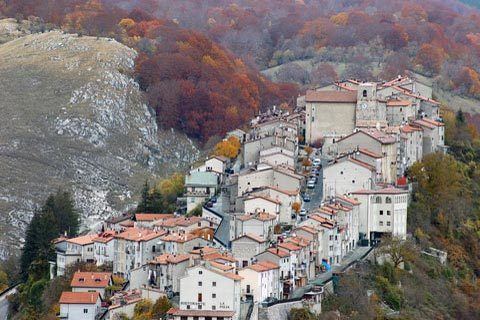 Opi, Abruzzo wwwitalythiswaycomimagesopijpg
