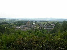 Oradour, Cantal httpsuploadwikimediaorgwikipediacommonsthu