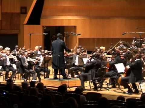 Orchestre Symphonique Kimbanguiste Orchestre symphonique Kimbanguiste en concert au Salon Congo YouTube