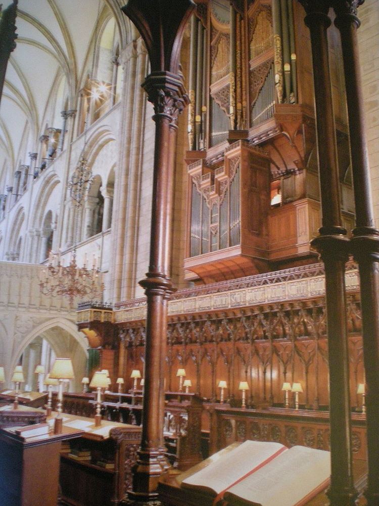 Organs and organists of Chichester Cathedral