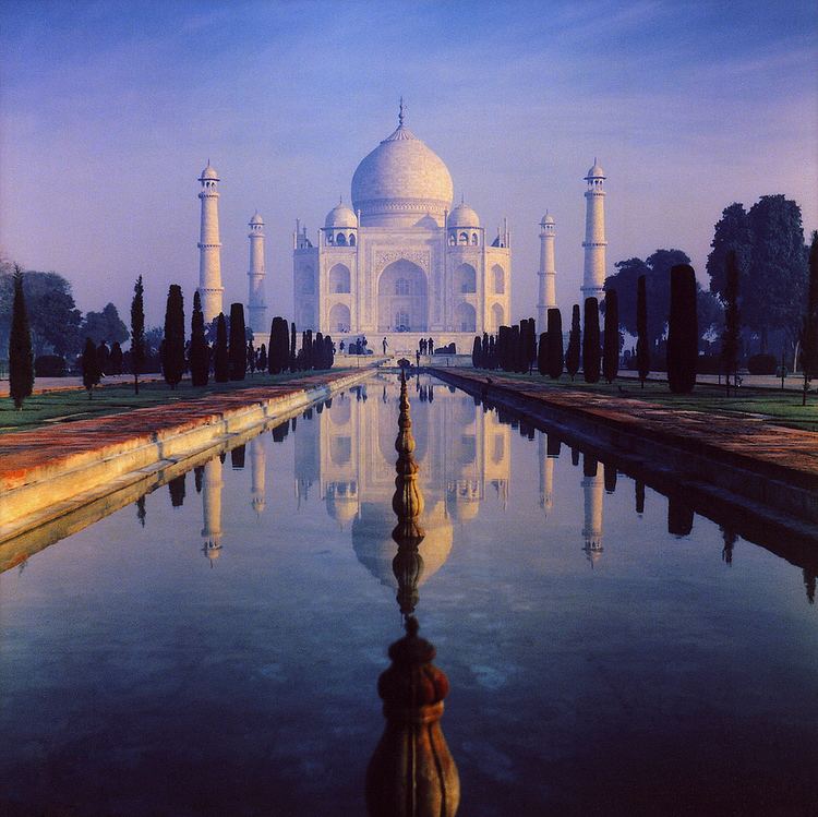 Origins and architecture of the Taj Mahal