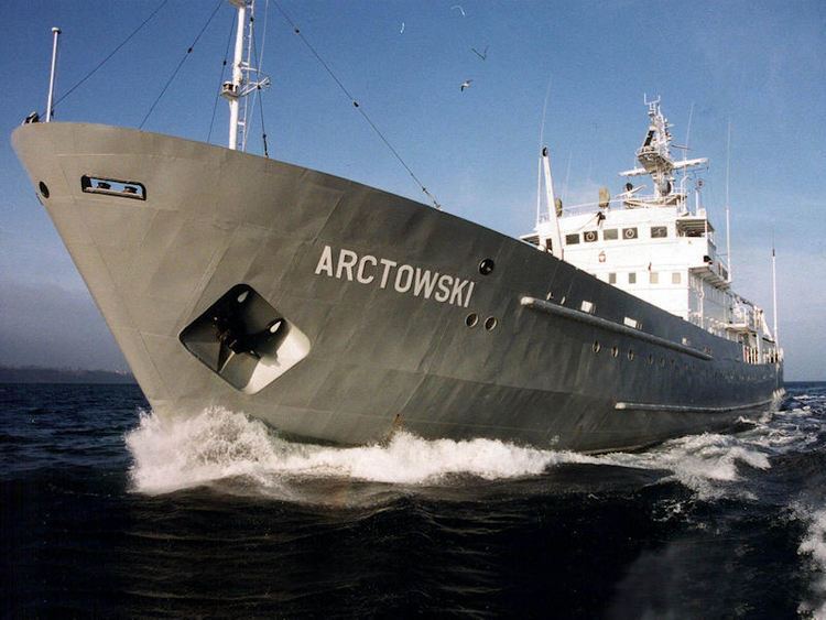 ORP Arctowski ORP quotArctowskiquot Hydrographic ships 874 class NATO Modified Finik