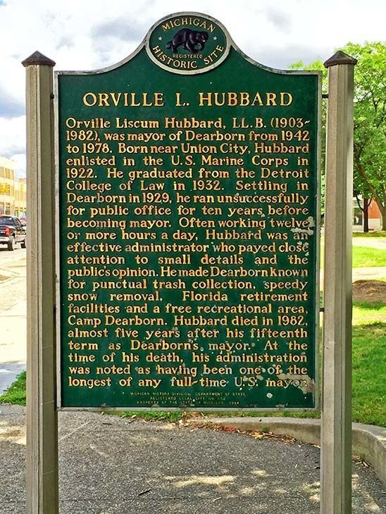 Orville L. Hubbard Hubbard Orville Statue