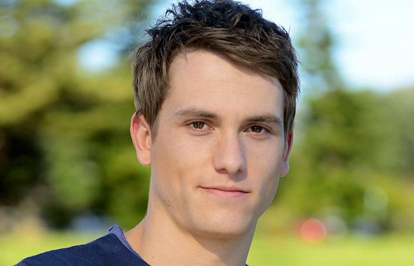 Oscar MacGuire Oscar MacGuire Jake Speer Home and Away Characters Back to the Bay