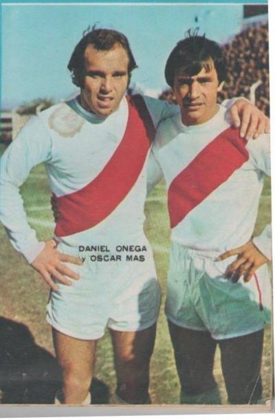 Oscar Más Daniel Onega y Oscar Mas 1970 River Plate por repepito Varios
