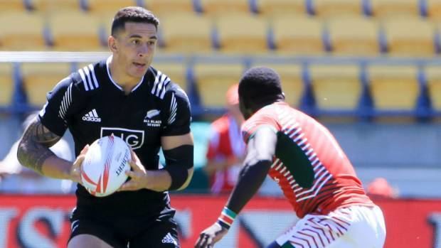 Oscar Ouma Achieng Sonny Bill Williams comes off second best in collision with Kenya39s