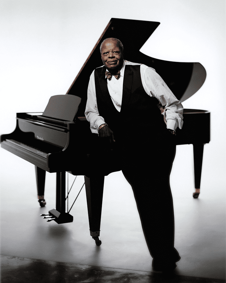 Oscar Peterson Oscar Emmanuel Peterson Canadian Songwriters Hall of Fame