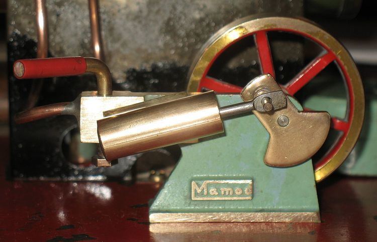 Oscillating cylinder steam engine