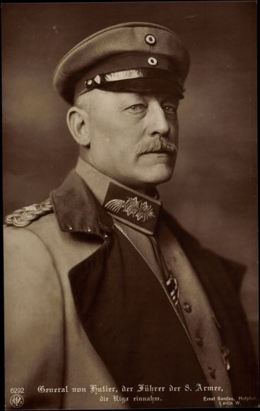 Oskar von Hutier Postcard General Oskar von Hutier 8 Armee Riga NPG