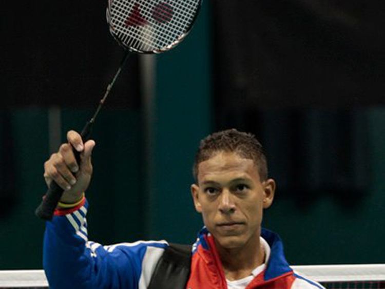 Osleni Guerrero Osleni asciende en ranking del bdminton Peridico