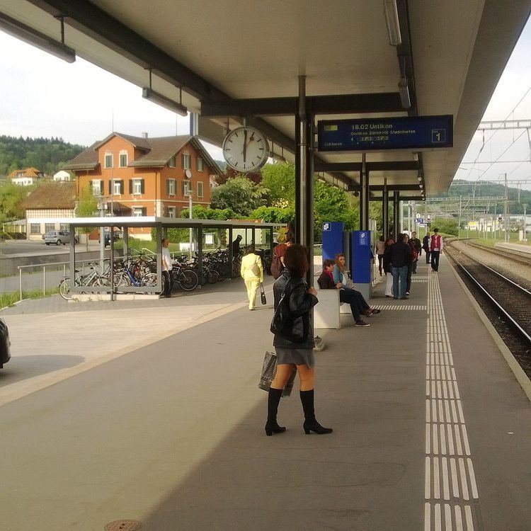 Otelfingen railway station