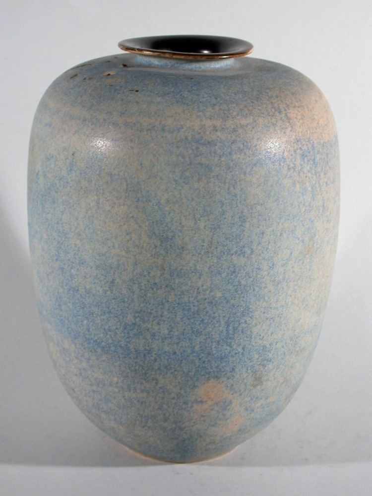 Otto Lindig Otto Lindig Art Pottery Bauhaus SOLD Les Styles Modernes