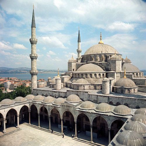 Ottoman architecture Istanbul The Sultan Ahmed Mosque or Blue Mosque 17th century