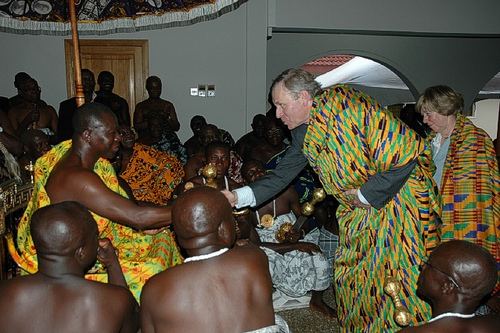 Otumfuo Nana Osei-Tutu II and his Court welcome the NATO Secretary-General de Hoop Scheffers to Manhyia Palace