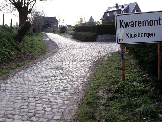 Oude Kwaremont OudeKwaremont cycling Pinterest Words and Van