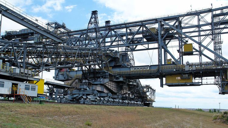 Overburden Conveyor Bridge F60 This Is The Largest Movable Machine In The World Gizmodo Australia