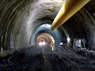 Ovčiarsko Tunnel httpsstaticasbskbuxusimagescachearticled