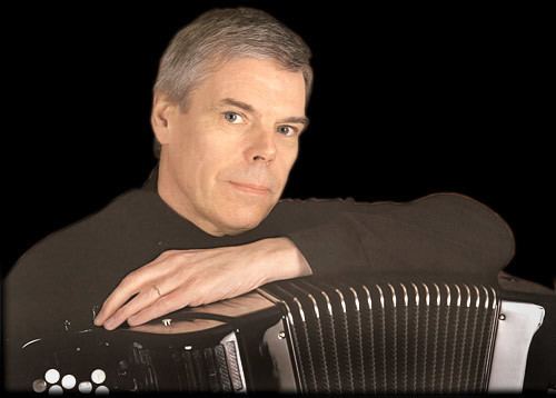 Owen Murray Welcome to the official website of Accordionist Owen Murray