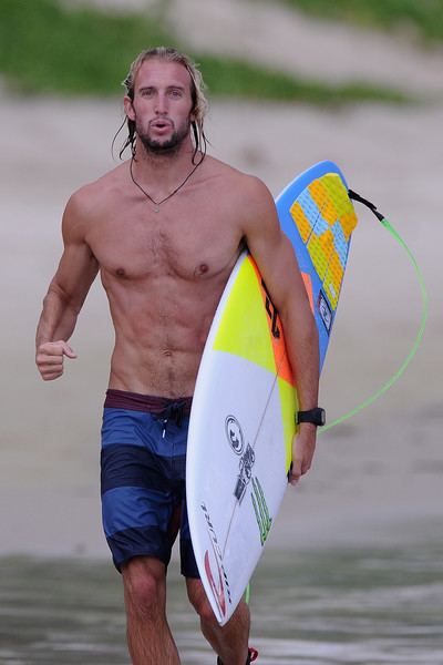 Owen Wright (surfer) www2pictureszimbiocomgiOwenWrightQuiksilver