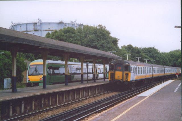 Oxted railway station