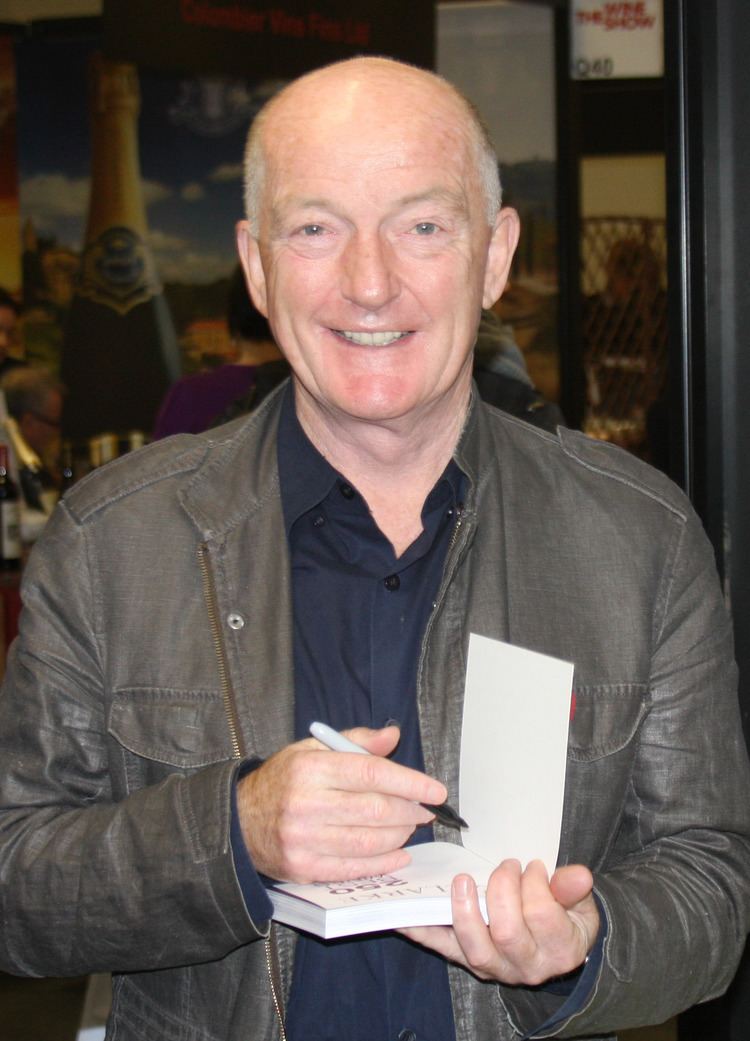 Oz Clarke Oz Clarke Wikipedia the free encyclopedia