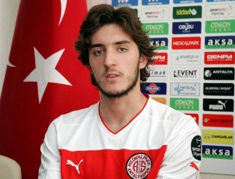 Ozan Evrim Özenç Medical Park Antalyaspor ki Gen Futbolcuya mza Attrd
