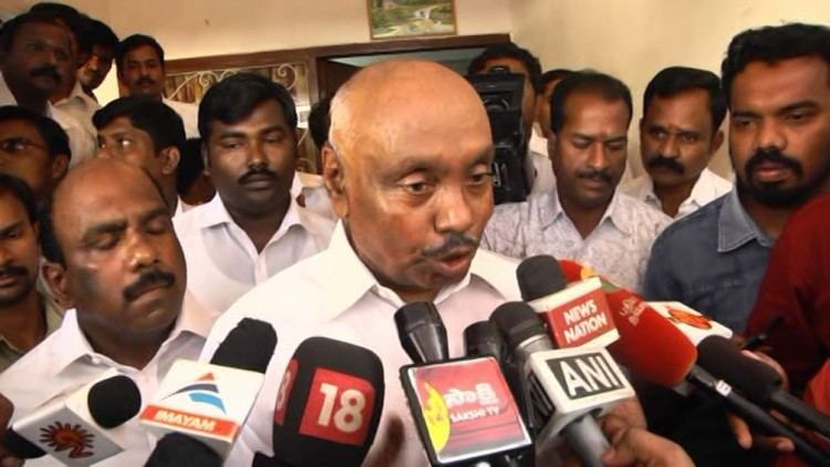 P. H. Pandian Sasikala is unfit to be CM Former TN Speaker PH Pandian nba 24 X