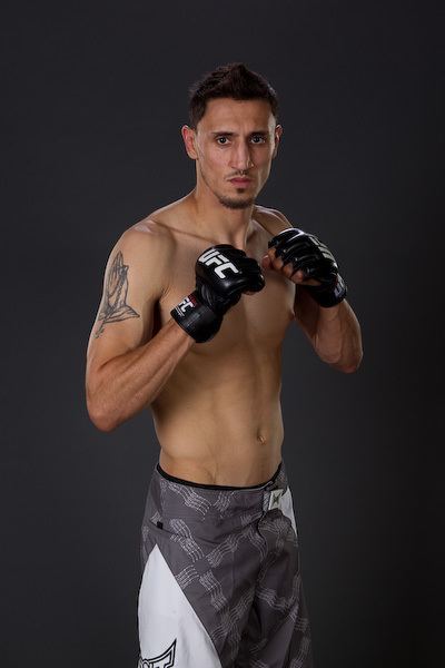 Pablo Garza (fighter) Pablo quotThe Scarecrowquot Garza MMA Stats Pictures News