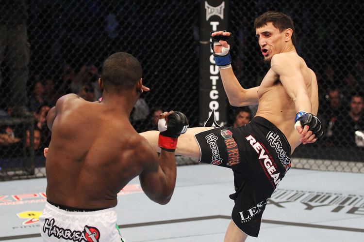 Pablo Garza (fighter) Submission of the Week Pablo Garza vs Yves Jabouin UFC