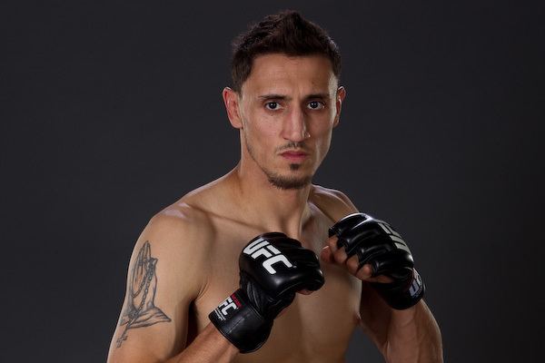 Pablo Garza (fighter) Pablo quotThe Scarecrowquot Garza MMA Stats Pictures News