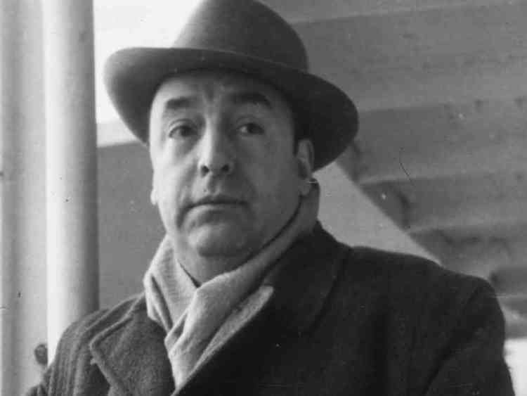 Pablo Neruda Walking Around Analysis by Pablo Neruda Beaming Notes