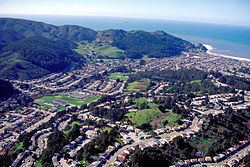 Pacifica, California httpsuploadwikimediaorgwikipediacommonsthu