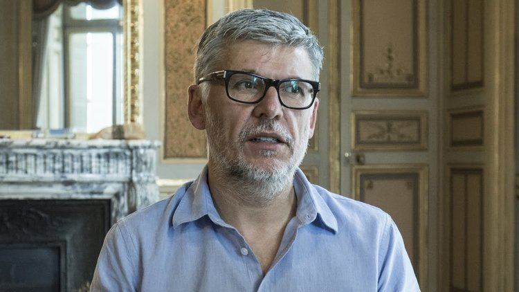 Paddy Breathnach Paddy Breathnach director de Viva YouTube