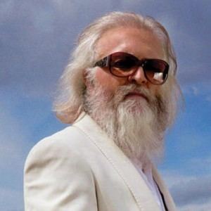 Paddy McAloon i44tinypiccomogx751jpg