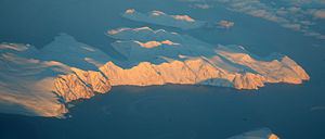 Padloping Island httpsuploadwikimediaorgwikipediacommonsthu
