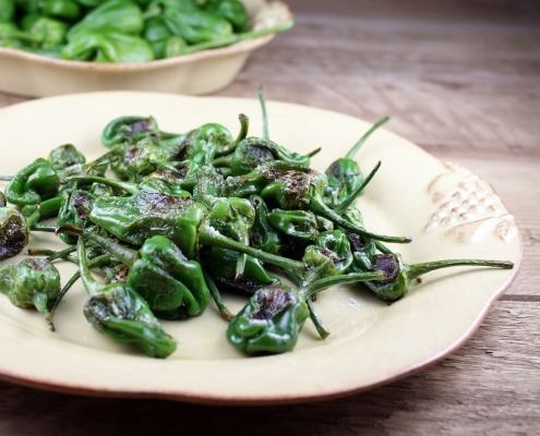Padrón peppers Delicious Quick Fried Padron Peppers Honest Cooking